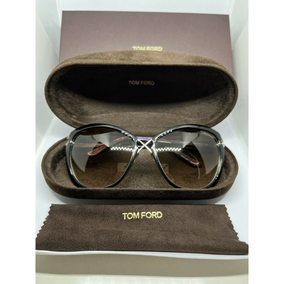 Tom Ford Sunglasses Celia TF 322 32B 59-17 130 Brown Lenses trendy glasses main image 6